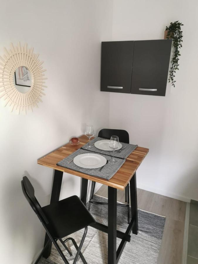Apartmán Studio Cosy Et Renove A 2 Pas Gare Reims Centre - Rue Exteriér fotografie