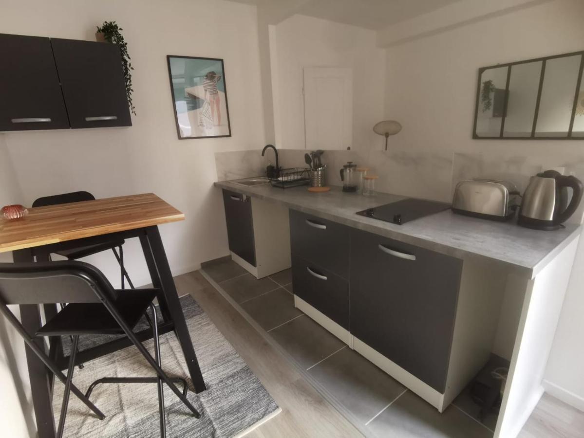 Apartmán Studio Cosy Et Renove A 2 Pas Gare Reims Centre - Rue Exteriér fotografie
